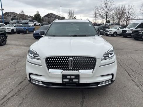 Used 2022 Lincoln Aviator Reserve w/ Equipment Group 201A image 10