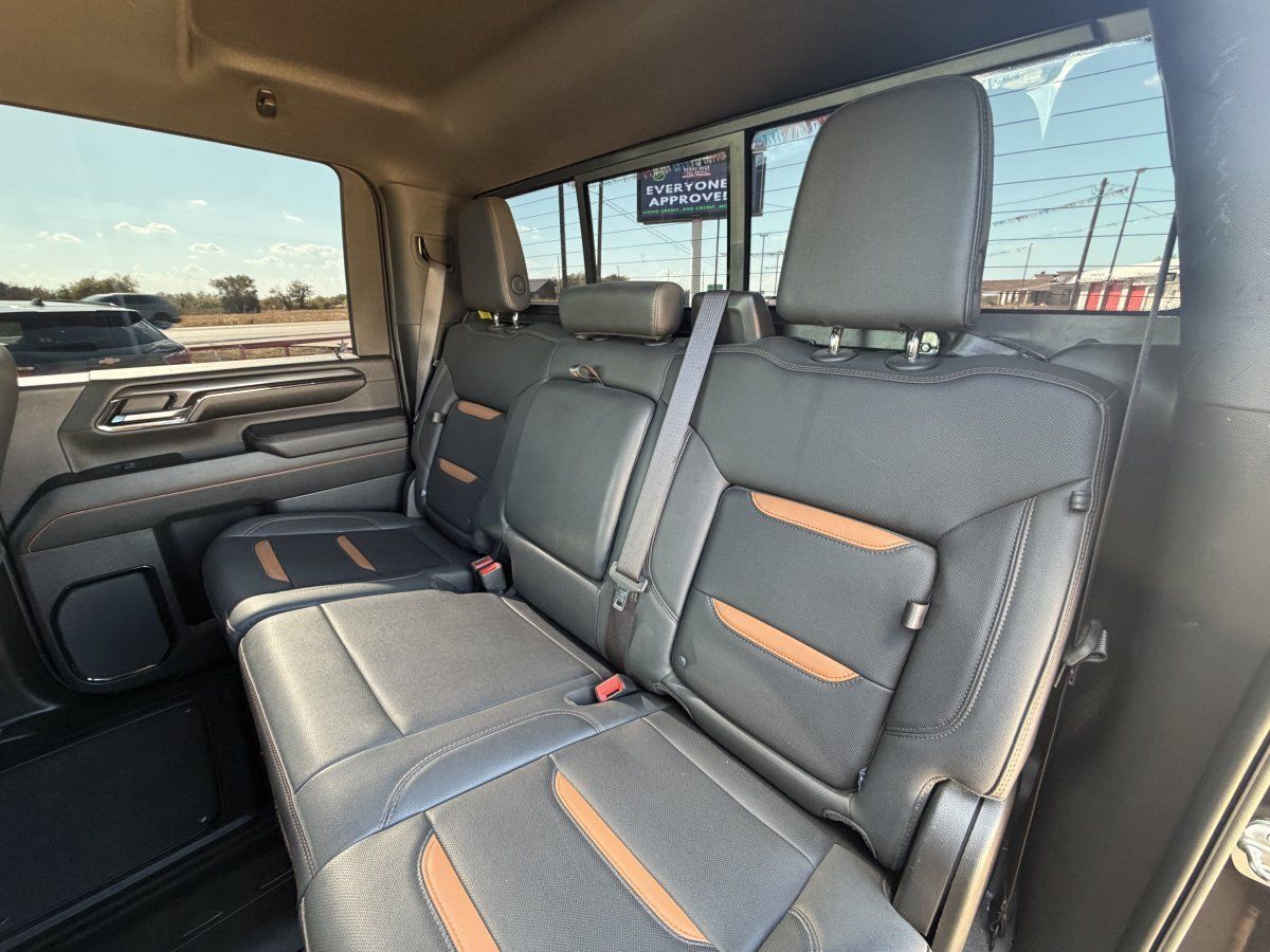 Used 2024 GMC Sierra 2500 AT4 w/ AT4 Premium Plus Package AWD/4WD image 30