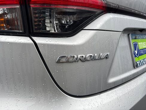 Used 2025 Toyota Corolla XSE image 31