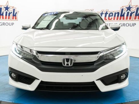 Used 2017 Honda Civic Touring image 12