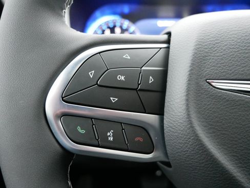 New 2026 Chrysler Pacifica Select image 18