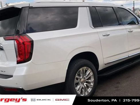 Used 2022 GMC Yukon XL SLT w/ SLT Premium Package AWD/4WD image 10