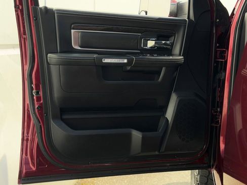 Used 2017 RAM 2500 Limited AWD/4WD image 9