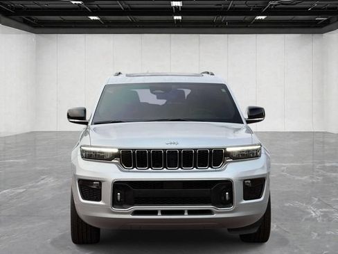 Certified 2023 Jeep Grand Cherokee L Overland w/ Luxury Tech Group IV AWD/4WD image 2