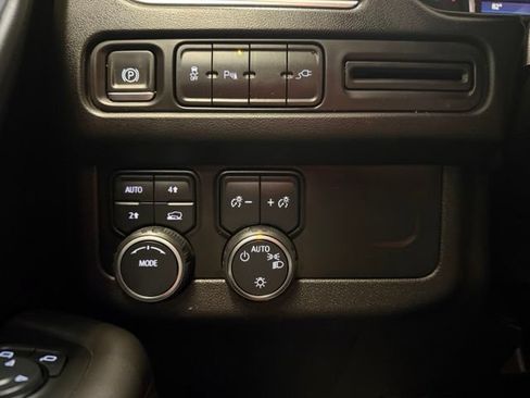 Used 2021 Chevrolet Tahoe RST w/ Rear Media and Nav Package AWD/4WD image 16
