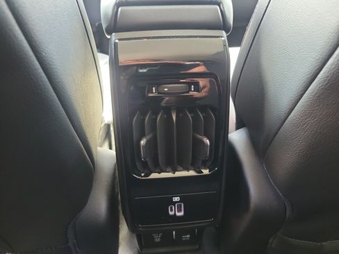 Used 2022 Jeep Compass Latitude w/ Convenience Group FWD image 9