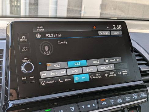 Used 2025 Honda Odyssey Touring image 17