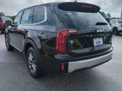 Used 2024 Kia Telluride LX FWD image 6
