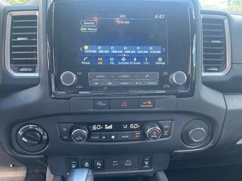Used 2024 Nissan Frontier SV w/ Hardbody Edition AWD/4WD image 12