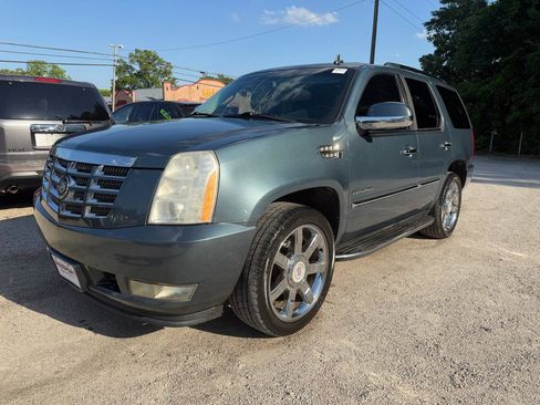 Used 2009 Cadillac Escalade AWD image 1