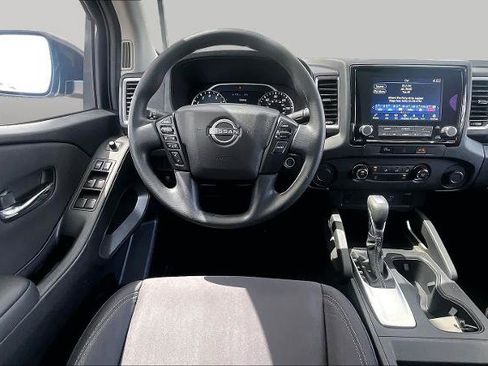 Certified 2024 Nissan Frontier SV w/ Tow Package RWD image 6
