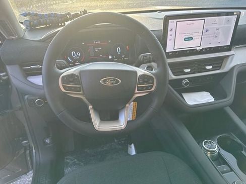 New 2026 Ford Explorer Active image 13
