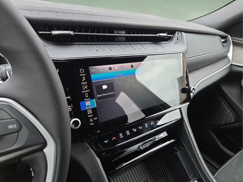 New 2026 Jeep Grand Cherokee Altitude image 16