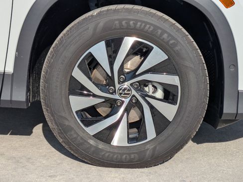 New 2026 Volkswagen Tiguan S image 11