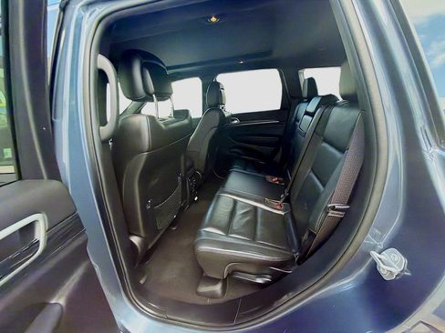 Used 2021 Jeep Grand Cherokee Limited w/ Sun & Sound Group RWD image 24