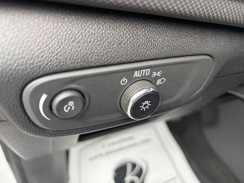 Used 2024 Chevrolet TrailBlazer RS FWD image 18