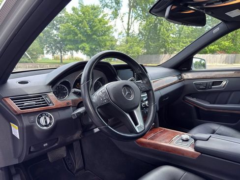 Used 2012 Mercedes-Benz E 350 4MATIC Sedan image 19
