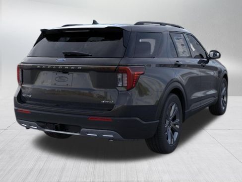 New 2026 Ford Explorer Active AWD/4WD image 14
