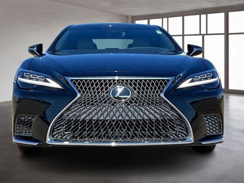 Used 2022 Lexus LS 500 image 3