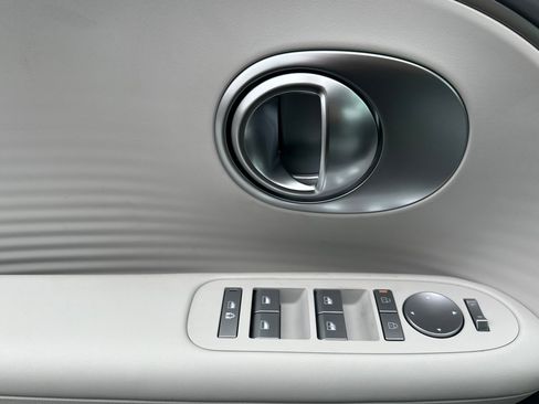 New 2026 Hyundai Ioniq 9 SE AWD/4WD image 11