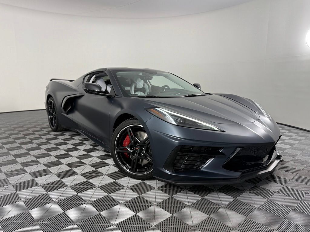 Used 2021 Chevrolet Corvette Stingray Premium Cpe w/ Z51 Performance Package RWD image 6