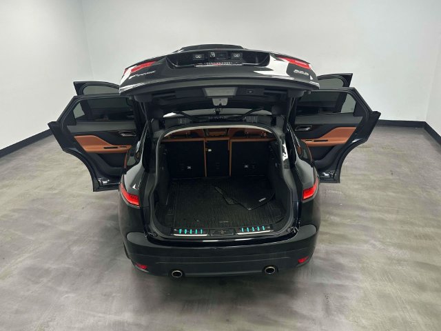 Used 2019 Jaguar F-PACE Portfolio AWD/4WD image 17