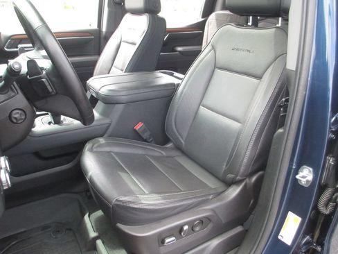 Used 2023 GMC Sierra 1500 Denali w/ Denali Reserve Package AWD/4WD image 26