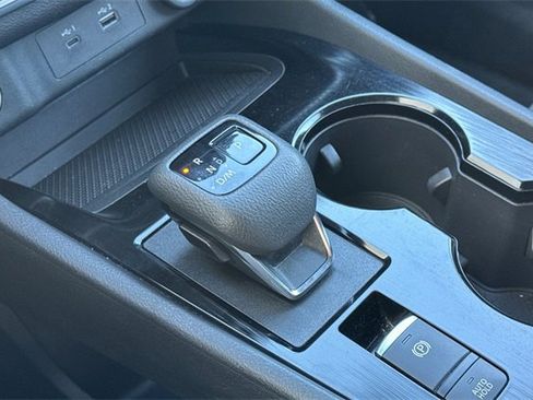 Used 2023 Nissan Rogue SV image 24