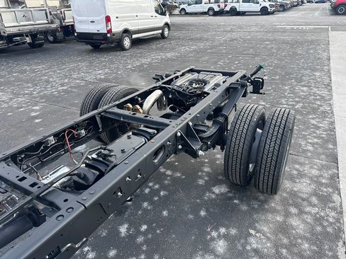 New 2024 Ford F550 4x4 Regular Cab Super Duty image 30
