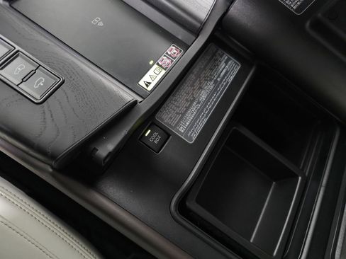 Used 2024 Lexus LX 600 4WD w/ Appearance Package image 37