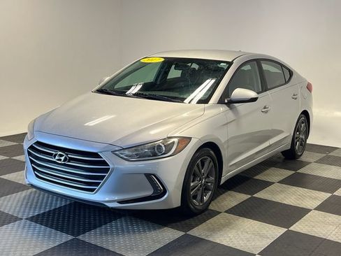 Used 2017 Hyundai Elantra SE w/ SE A/T Tech Package 03 FWD image 3