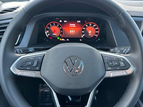 New 2026 Volkswagen Atlas Peak Edition image 23
