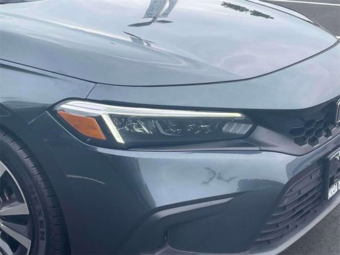 Certified 2025 Honda Civic Sport image 9