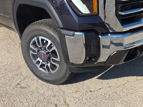 New 2026 GMC Sierra 2500 SLT image 3