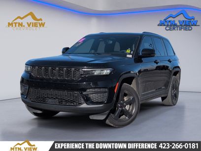 Used 2023 Jeep Grand Cherokee Altitude