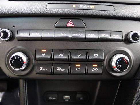 Used 2022 Kia Sportage LX image 41