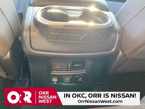 Used 2021 Nissan Titan SV w/ SV Convenience Package image 18