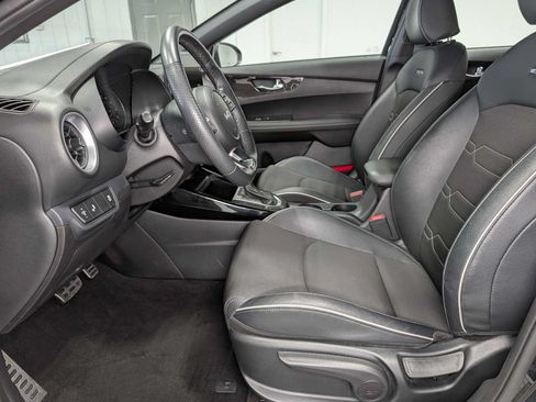 Certified 2023 Kia Forte GT-Line FWD image 4