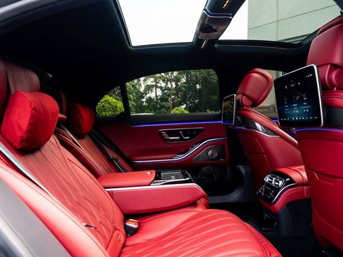Used 2024 Mercedes-Benz S 63 AMG S image 50