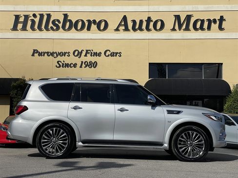 Used 2019 INFINITI QX80 Luxe w/ 22" Wheel Package image 4