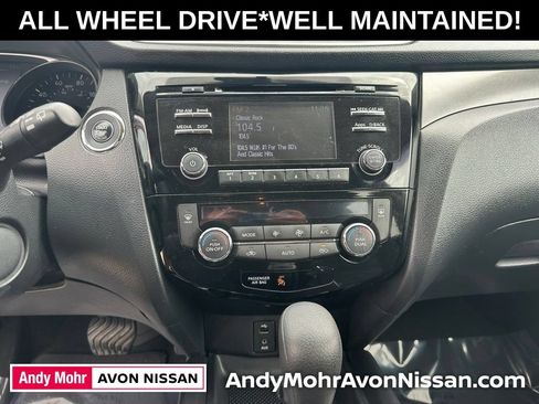 Used 2016 Nissan Rogue SV AWD/4WD image 20
