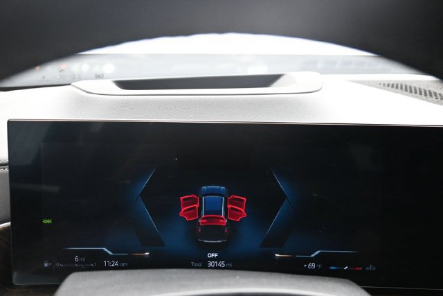 Certified 2024 BMW X5 sDrive40i w/ Premium Package RWD image 12