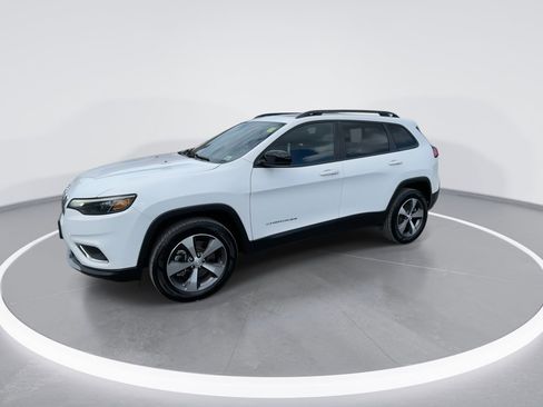 Used 2022 Jeep Cherokee Limited AWD/4WD image 4
