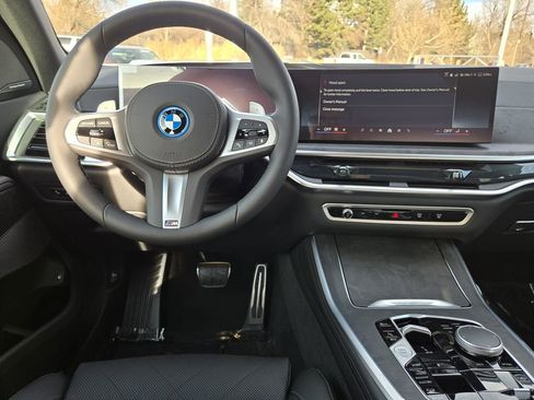 New 2026 BMW X5 xDrive50e w/ M Sport Package image 28