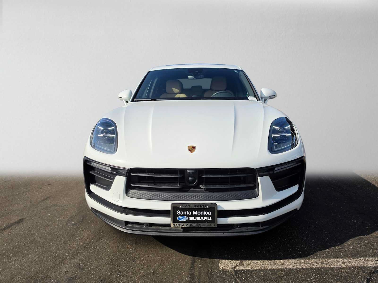 Used 2026 Porsche Macan AWD/4WD image 8