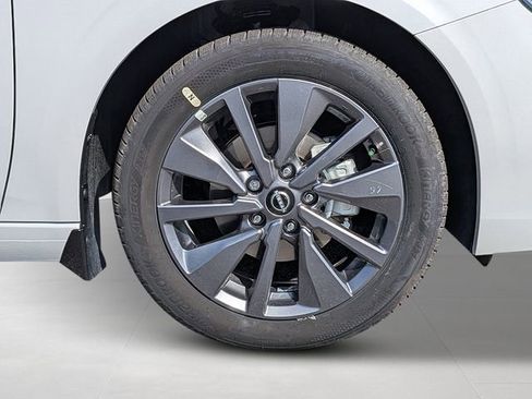 New 2026 Nissan Sentra SL w/ Floor Mat Package FWD image 8