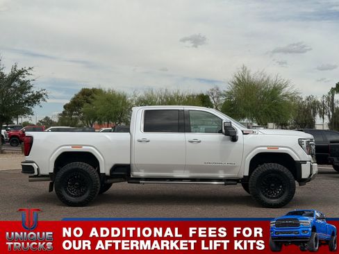 Used 2025 GMC Sierra 3500 Denali w/ Denali Reserve Package image 4