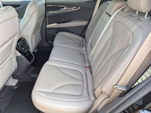 Used 2023 Lincoln Nautilus Reserve w/ Monochromatic Package AWD/4WD image 27