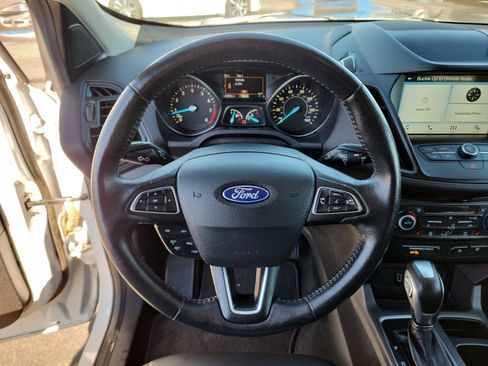Used 2019 Ford Escape SEL image 17