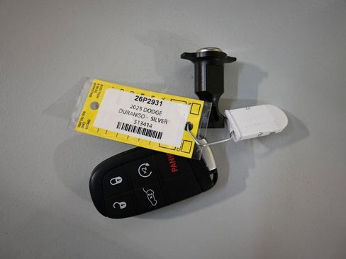 Used 2025 Dodge Durango R/T AWD/4WD image 11